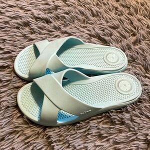 Totes Aqua Blue Slides - 8
